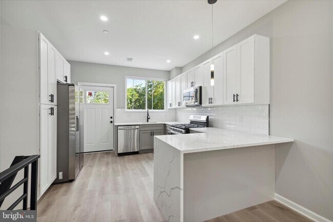 Foto del edificio - 2529 N Mascher St