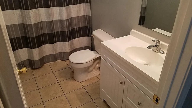 Building Photo - 120 Joe Powell Ln