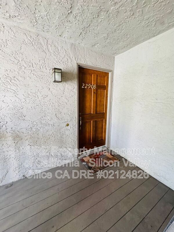 Foto del edificio - 2290 Sun Glory Ln