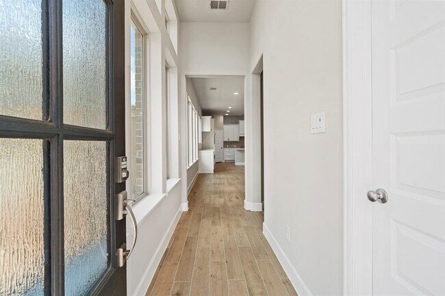 Building Photo - 27122 Butterfly Mint Ln