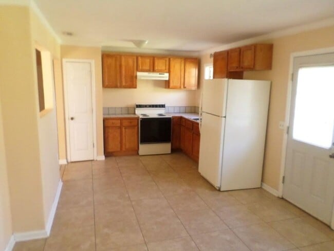 Building Photo - Brown Subdivision