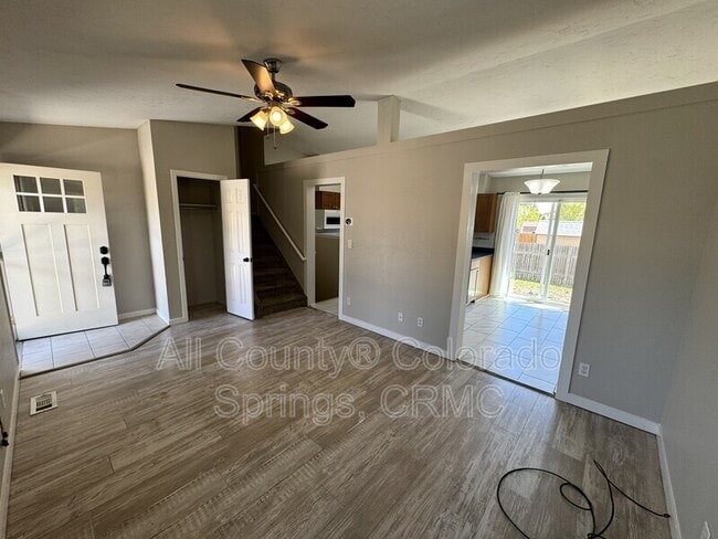 Photo - 5185 Nolte Dr N House