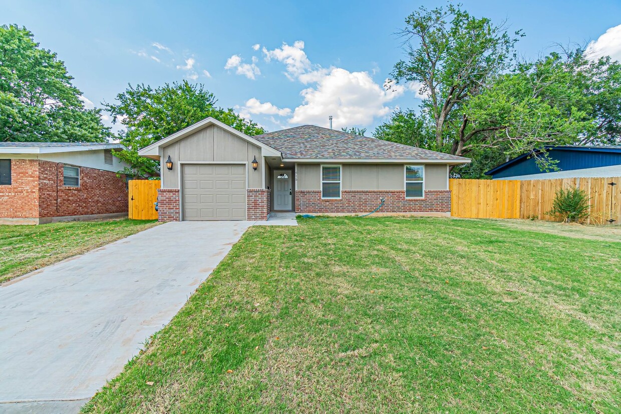 Primary Photo - New Construction-Four Bedroom!