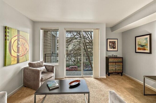 Foto del edificio - 1525 NW 57th St