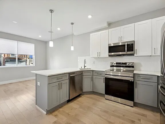 Building Photo - 2011 N Randolph St