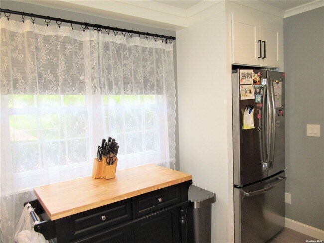 Building Photo - 29 Springwood Dr