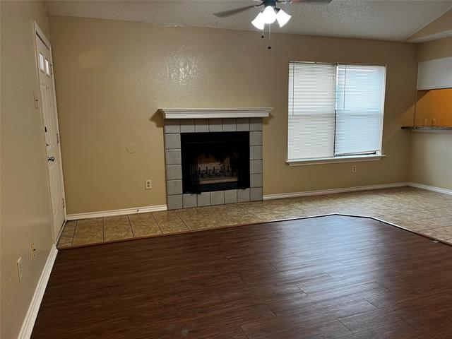 Building Photo - 305 Bryant Ln
