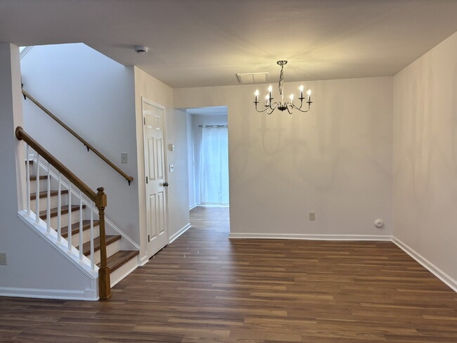 Building Photo - 8024 River Gold Ln