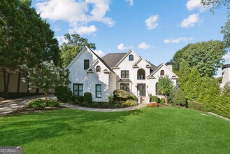 Building Photo - 675 Falls Lake Dr