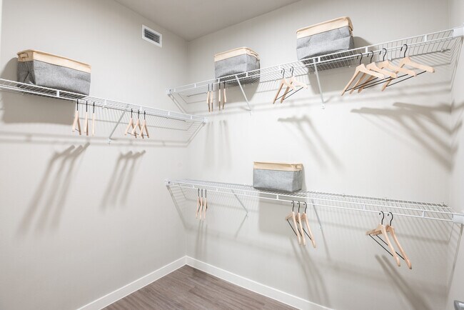 Building Photo - 8 Weeks FREE – The Ultimate Move-In Deal!