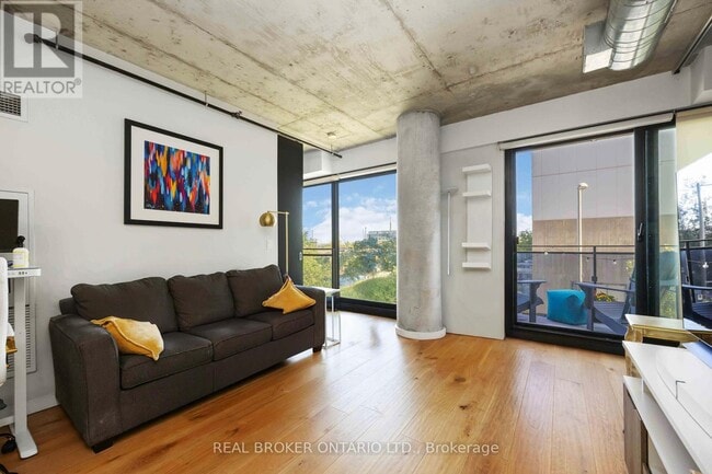 Building Photo - 51-351 Trolley Cres
