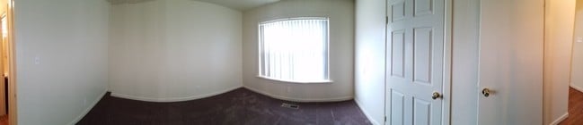 Building Photo - 4512 S Woodward Ave
