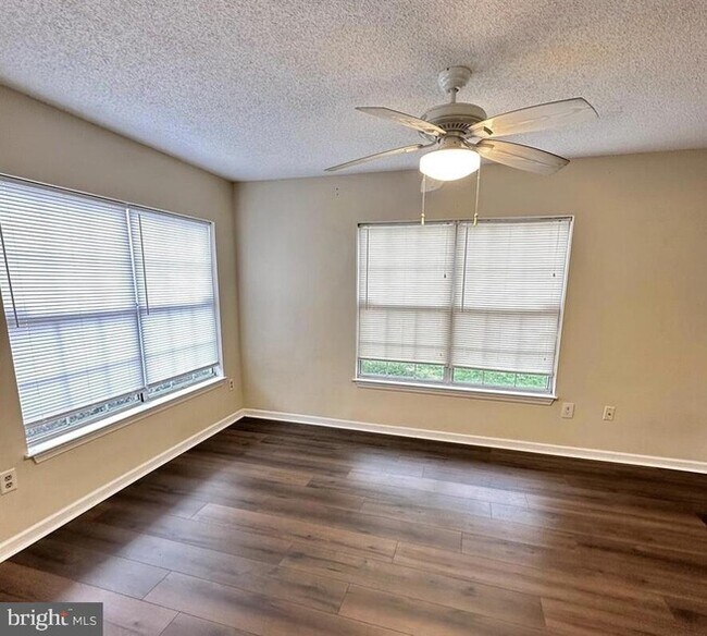 Foto del edificio - 15615 Easthaven Ct