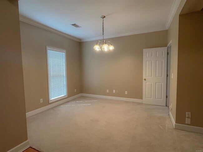 Building Photo - 1824 Woodmere Loop