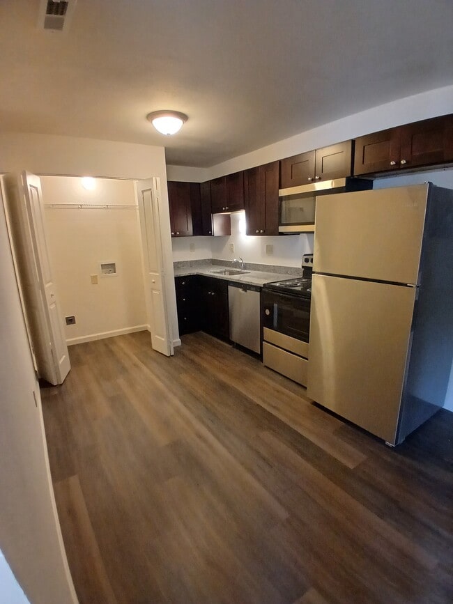 Building Photo - Autumn Ridge Apartments