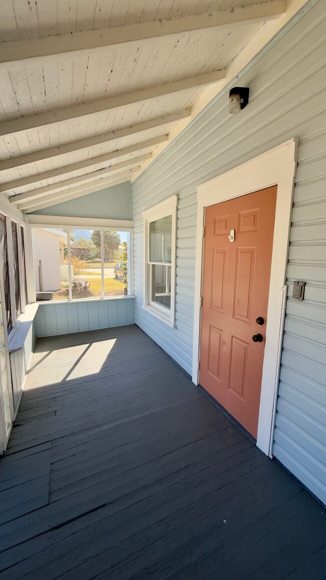 Front porch - 136 S Peninsula Dr