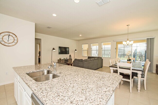 Foto del edificio - 5277 Oakbourne Ave