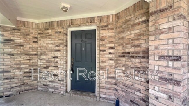 Building Photo - 1712 Bush Coat Ln