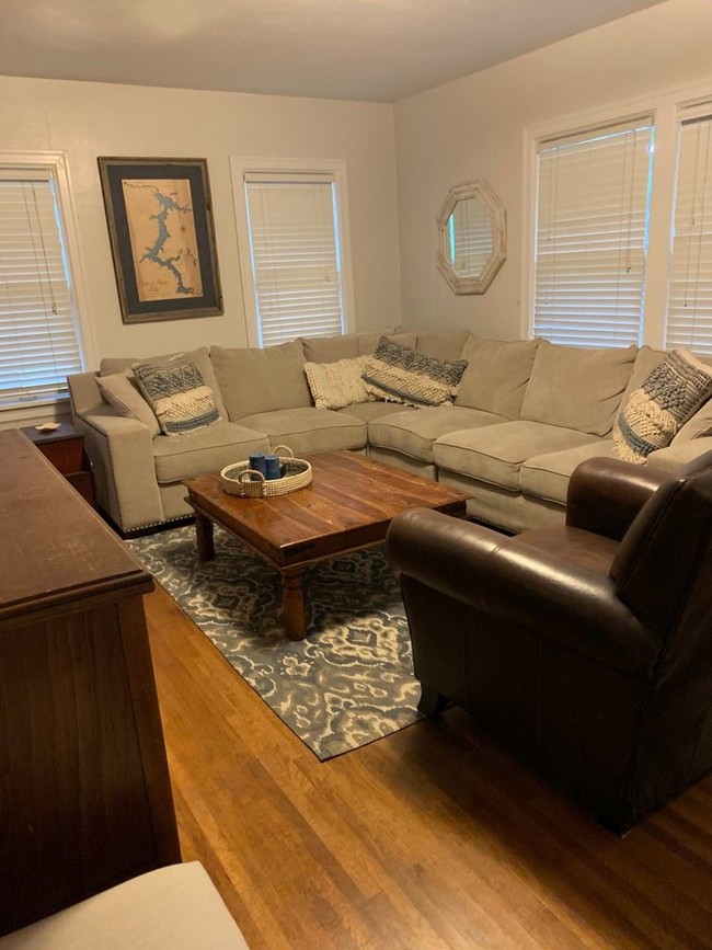 Foto del edificio - 3 br, 2 bath House - 1002 Front Street