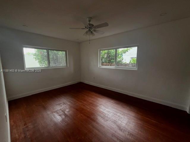 Foto del edificio - 4700 SW 7th St