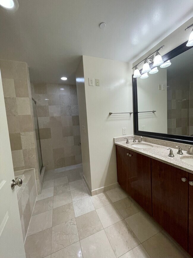 Interior Photo - The Apartments at Charles Plaza