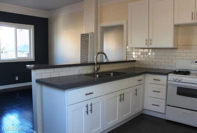 Building Photo - 3439 Marmion Way