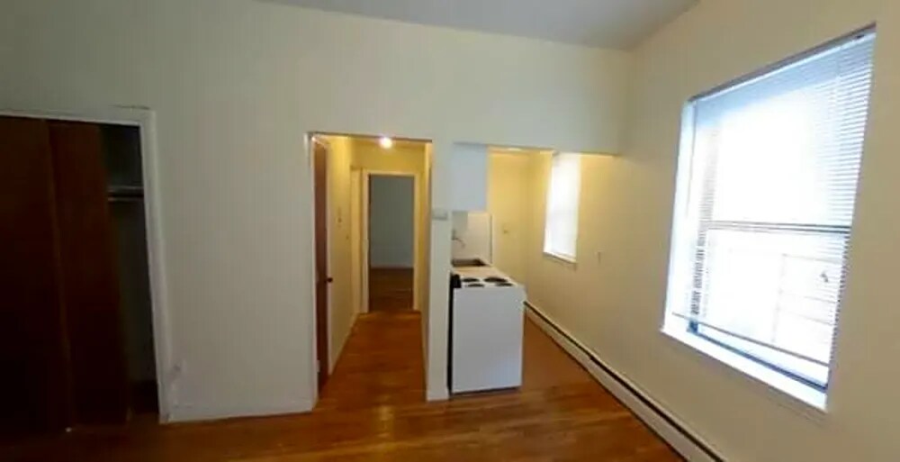 Primary Photo - 64 Brighton Ave
