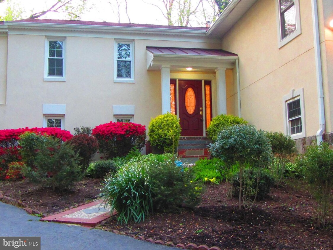 Primary Photo - 10506 Marbury Rd