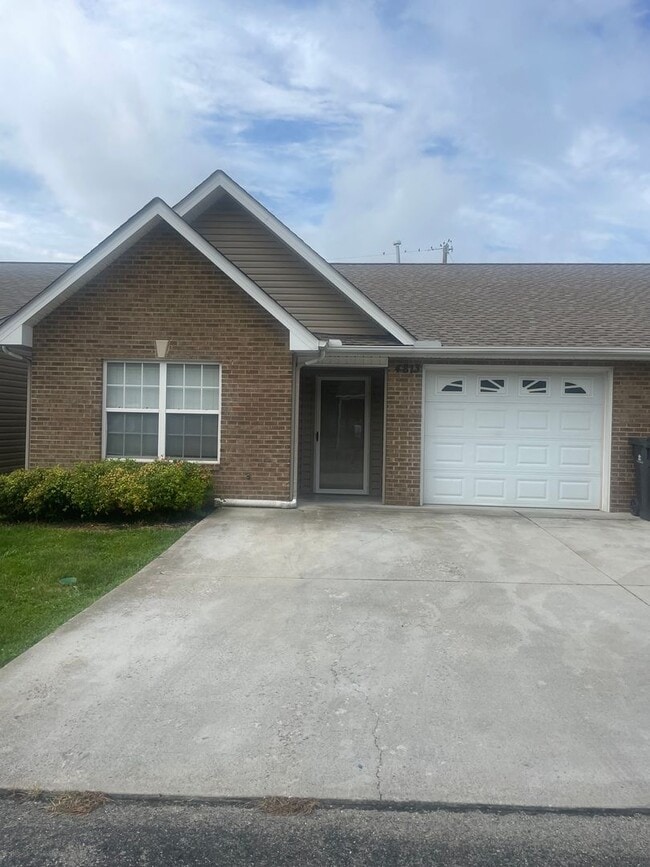 Building Photo - 4813 White Poplar Way,