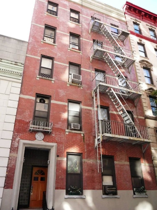 Building Photo - 248 E 21st St