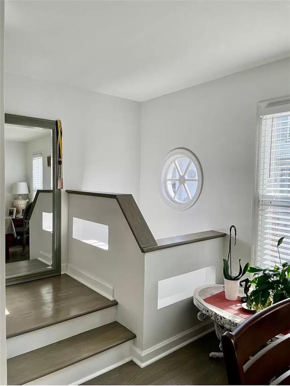 Foto del edificio - 856 St Charles Ave NE