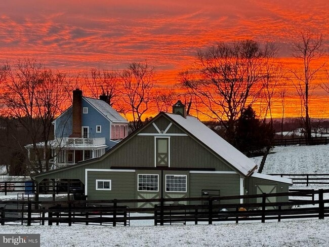 Building Photo - 15642 Old Waterford Rd