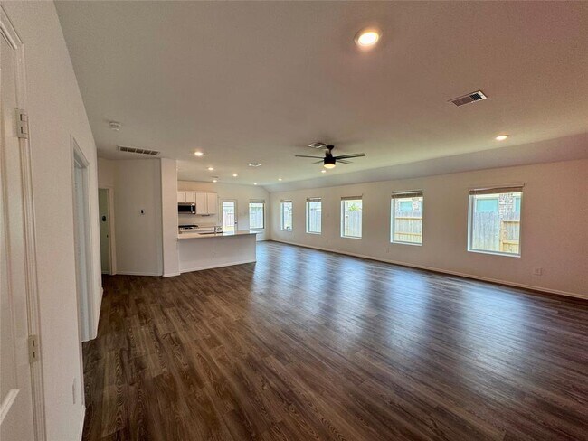 Foto del edificio - 17214 Daylily Dune Wy