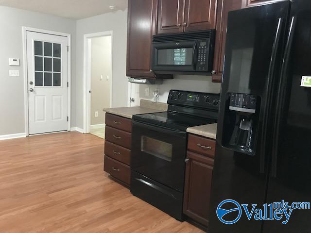 Building Photo - 25803 Henry Clay Dr