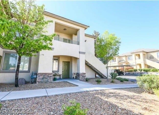 Building Photo - 1720 Queen Victoria St