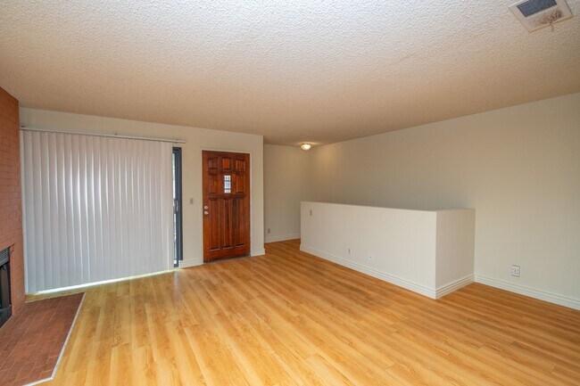 Foto del edificio - 304 S 2nd Ave