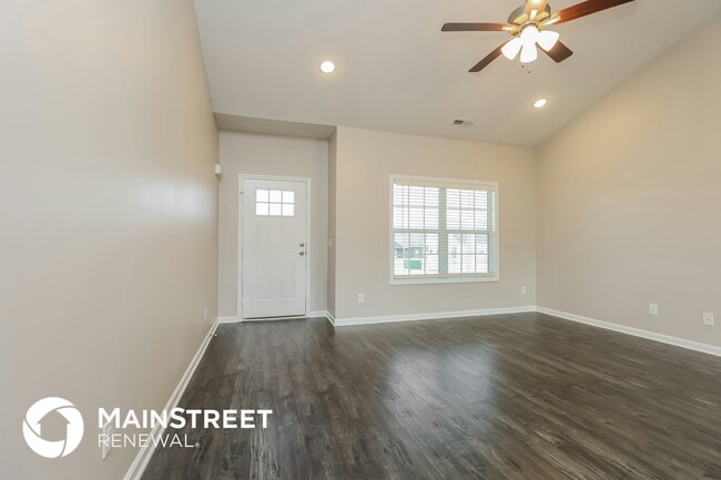 Building Photo - 726 Mitscher Dr