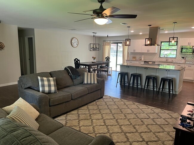 Foto del edificio - 2224 Magnolia Ave