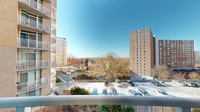 Interior Photo - 1200 East West