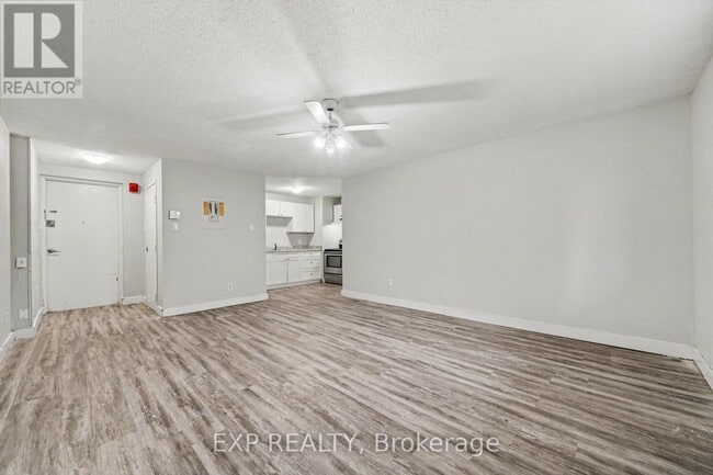 Building Photo - 1435 Morisset Ave