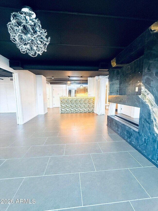 Foto del edificio - 535 W Thomas Rd