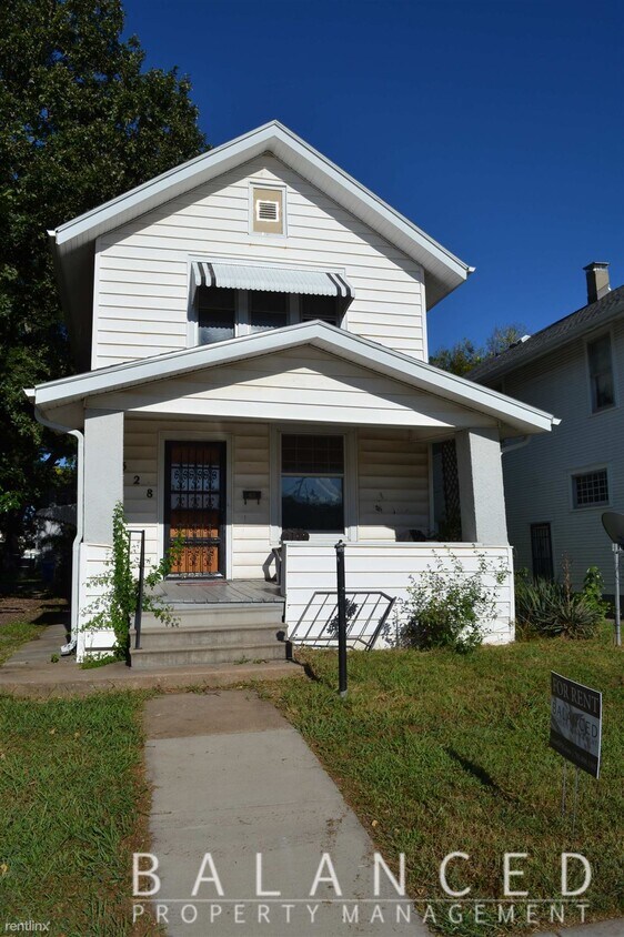 3 br, 1 bath House 1528 SW Central Park Ave House for Rent in