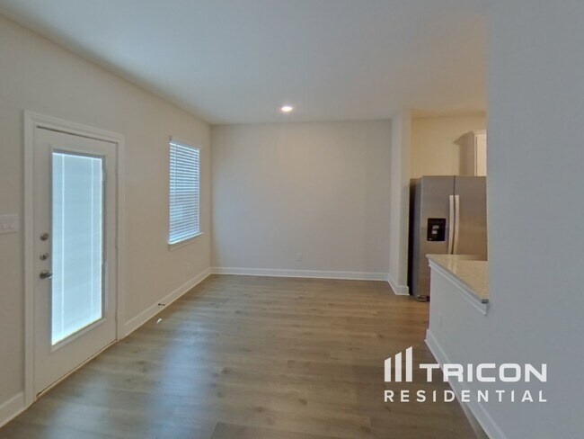 Building Photo - 1209 Bullock Dr