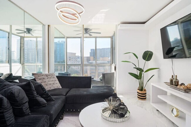 Foto del edificio - 215 Piedmont Ave NE