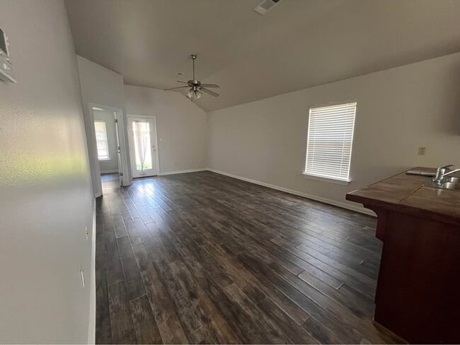 Foto del edificio - 14258 Woodlands Dr