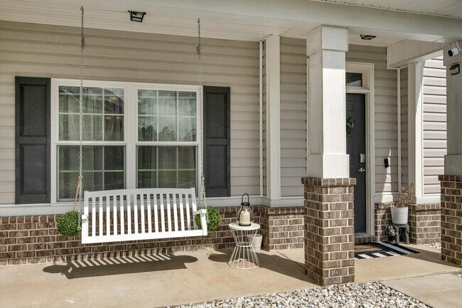 Foto del edificio - 1588 Longleaf Ct