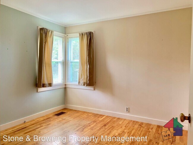 Building Photo - 2 br, 1 bath House - 1349 Hill St Ext