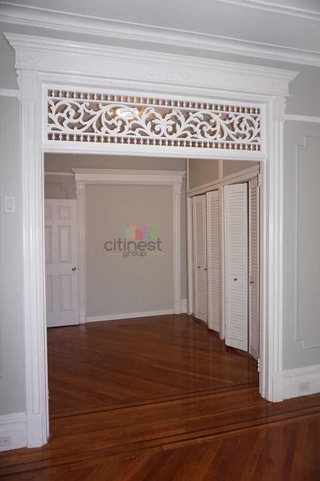 Building Photo - 461 72nd St