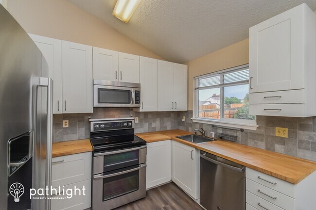 Building Photo - 6410 Lonsdale Drive, Colorado Springs, CO,...