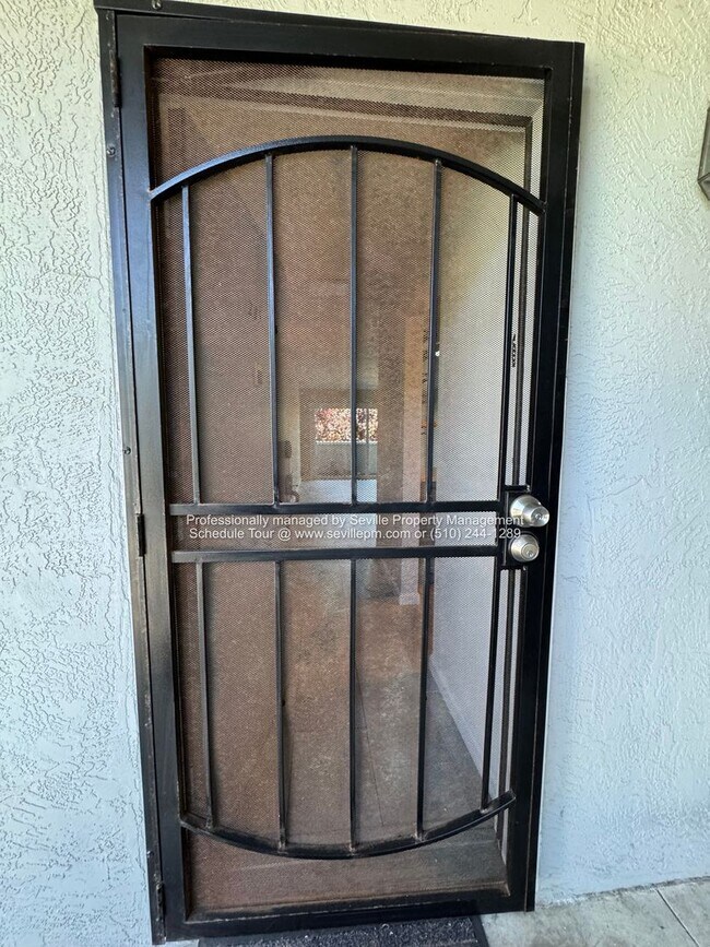 Foto del edificio - MOVE-IN READY 2BR/1.5BA Condo close to Ala...